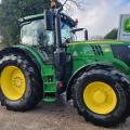 JOHN DEERE 6215R