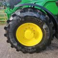 JOHN DEERE 6215R