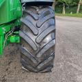 JOHN DEERE 6215R