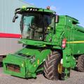 JOHN DEERE T560i