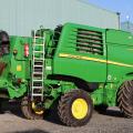 JOHN DEERE T560i