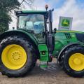 JOHN DEERE 6215R