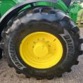 JOHN DEERE 6215R