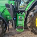 JOHN DEERE 6215R