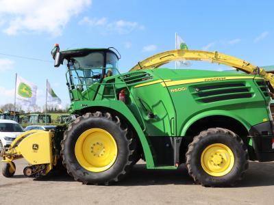 2016 JOHN DEERE 8600i