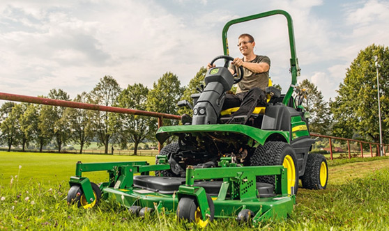 Jhon Deere Golf & Sports